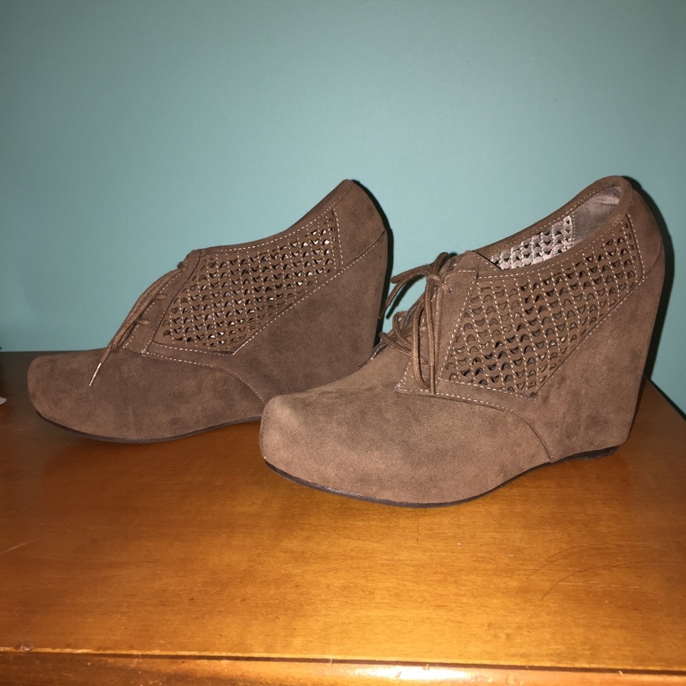 Taupe wedge booties